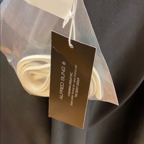 ⭐️SOLD⭐️ black and ivory bridesmaid dress - Picture 7 of 8